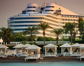 TİTANİC BEACH LARA HOTEL